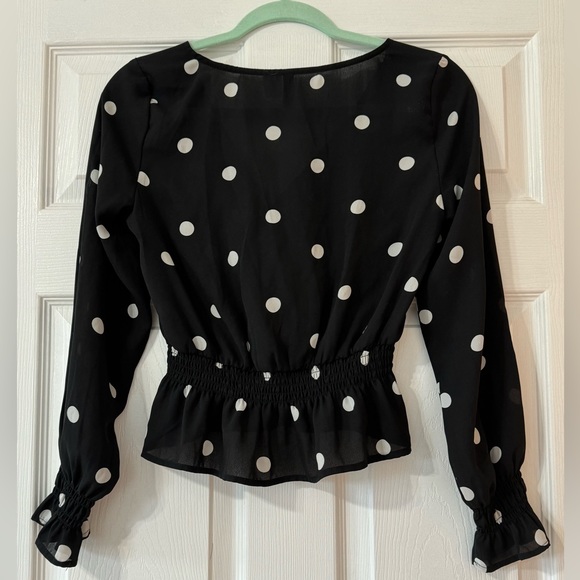 H&M Top Blouse. Size 4. - Picture 4 of 4